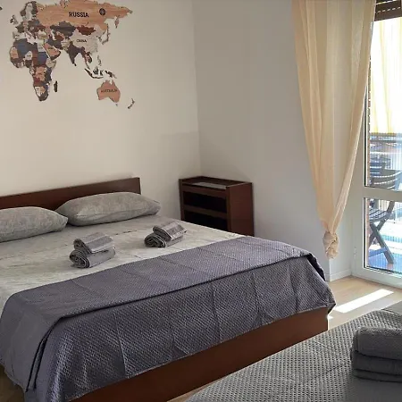 La Petite Maison A Rom